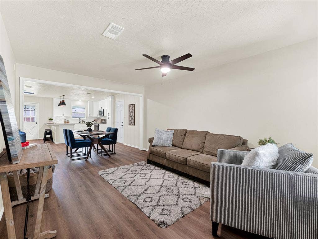1926 Normandy Drive, Irving, TX 75060 1926 Normandy Drive, Irving, TX 75060