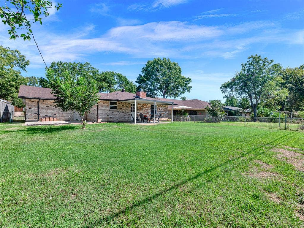 1926 Normandy Drive, Irving, TX 75060 1926 Normandy Drive, Irving, TX 75060