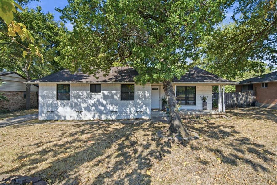Property photo for 3423 Boulder Drive, Dallas, TX
