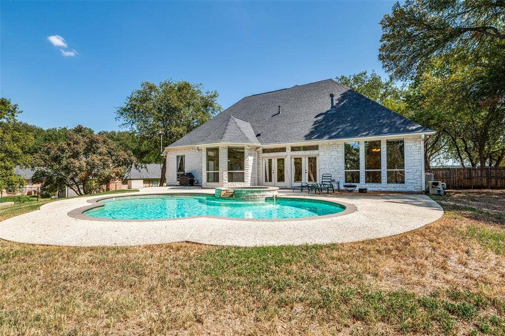 405 Rolling Oaks Ridge, Cedar Hill, TX 75104 405 Rolling Oaks Ridge, Cedar Hill, TX 75104