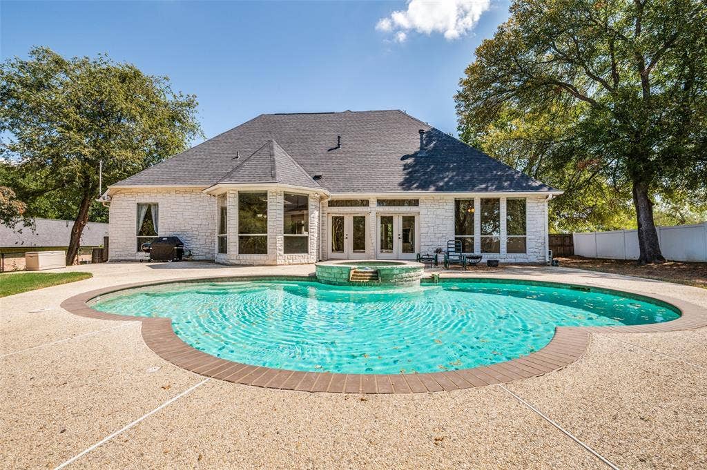 405 Rolling Oaks Ridge, Cedar Hill, TX 75104 405 Rolling Oaks Ridge, Cedar Hill, TX 75104