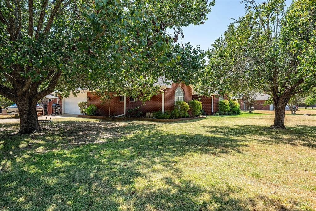 310 Linda Lane, Lindale, TX 75771 310 Linda Lane, Lindale, TX 75771