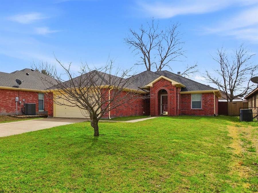 Property photo for 90 Elmwood Trail, Waxahachie, TX