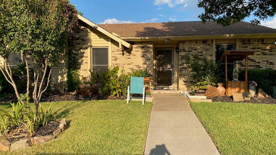 Property photo for 5701 Magnolia Lane, Rowlett, TX