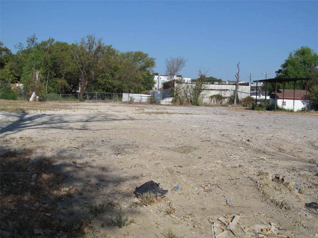 2715 Morrell Avenue, Dallas, TX 75203 Additional content