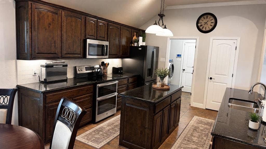6712 Fire Dance Drive, Benbrook, TX 76126 6712 Fire Dance Drive, Benbrook, TX 76126