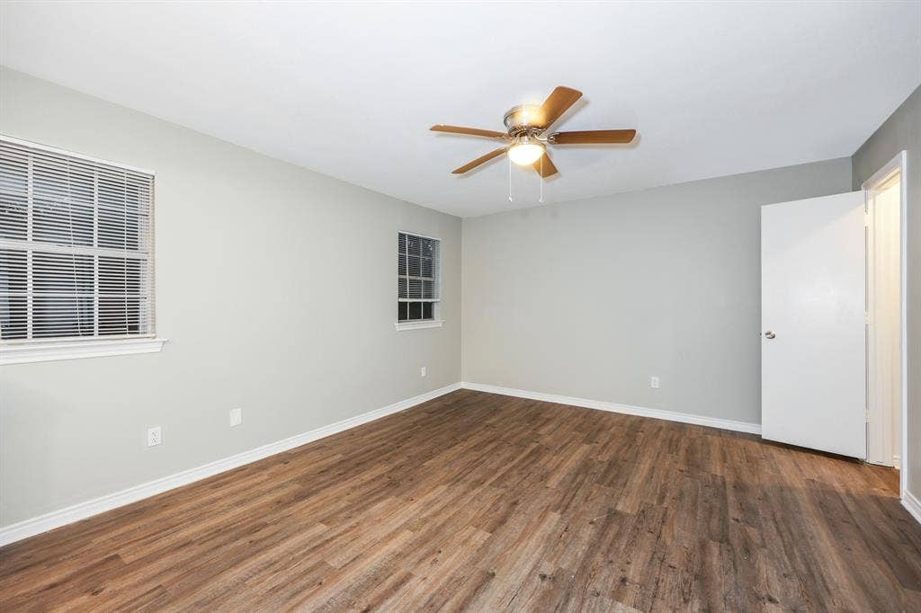 2404 Dalgreen Drive, Plano, TX 75075 2404 Dalgreen Drive, Plano, TX 75075