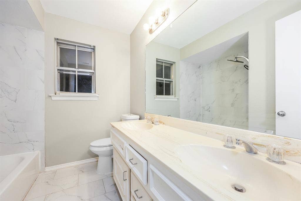 2404 Dalgreen Drive, Plano, TX 75075 2404 Dalgreen Drive, Plano, TX 75075