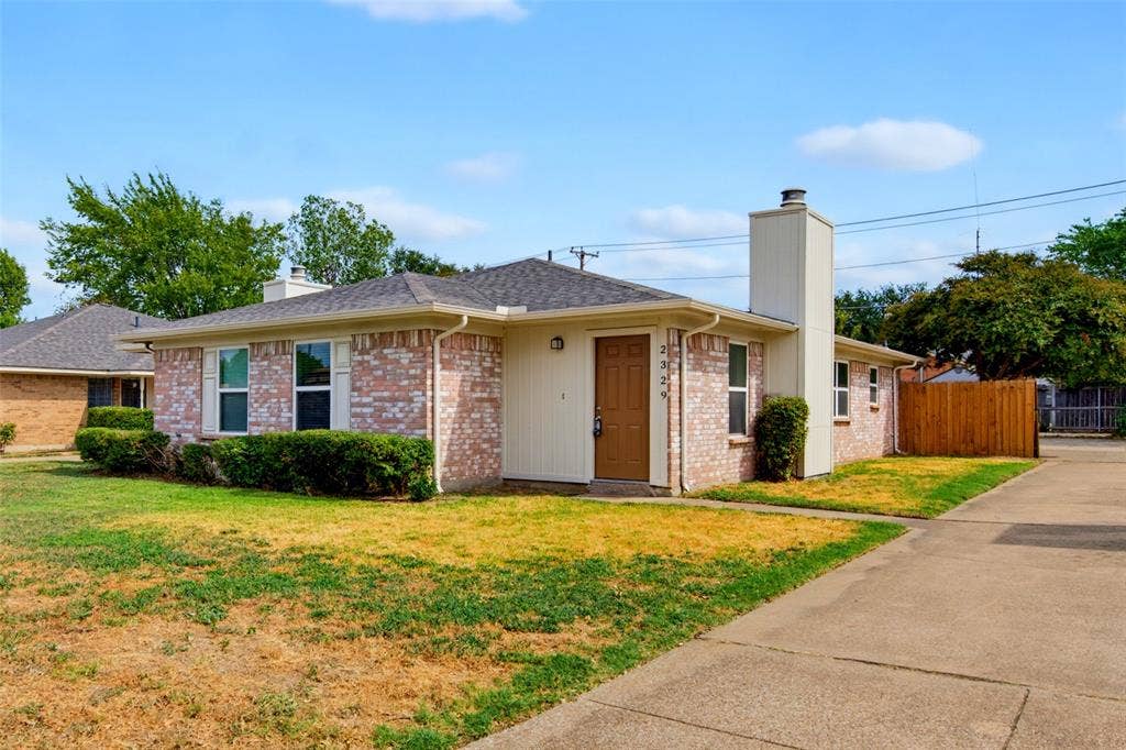 2327 Lido Lane, Arlington, TX 76015