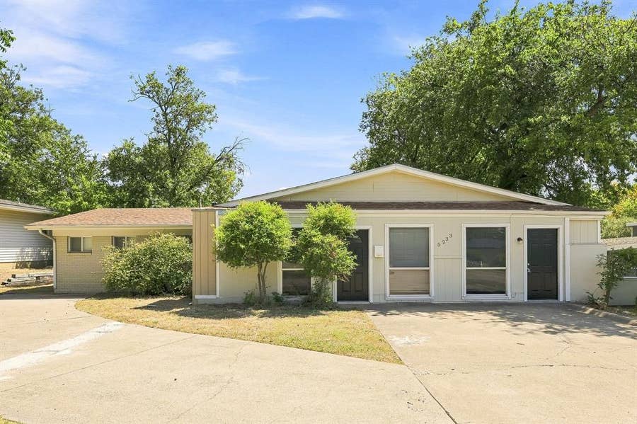 Property photo for 5233 Trail Lake Drive, Fort Worth, TX