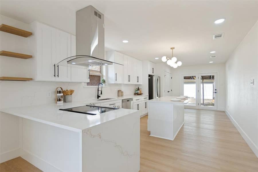 Property photo for 9102 Lindaro Lane, Dallas, TX