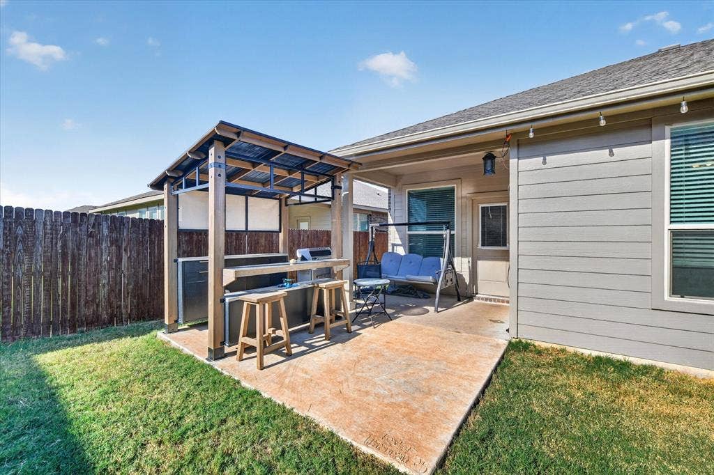 2325 Sun Star Drive, Haslet, TX 76052 2325 Sun Star Drive, Haslet, TX 76052