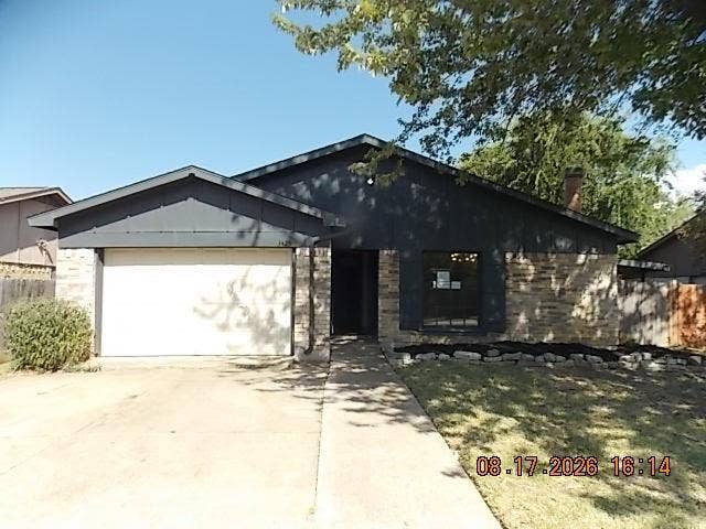 Property photo for 3425 Doolittle Drive, Arlington, TX
