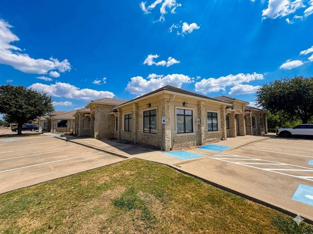 4512 Legacy Drive, #100, Plano, TX 75024 4512 Legacy Drive, #100, Plano, TX 75024