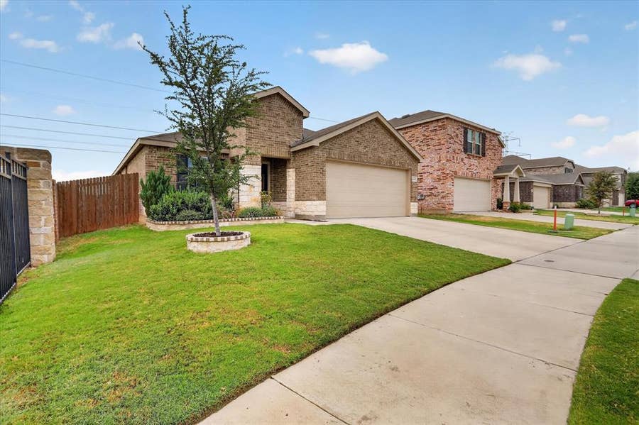 Property photo for 4409 Greenham Lane, Fort Worth, TX