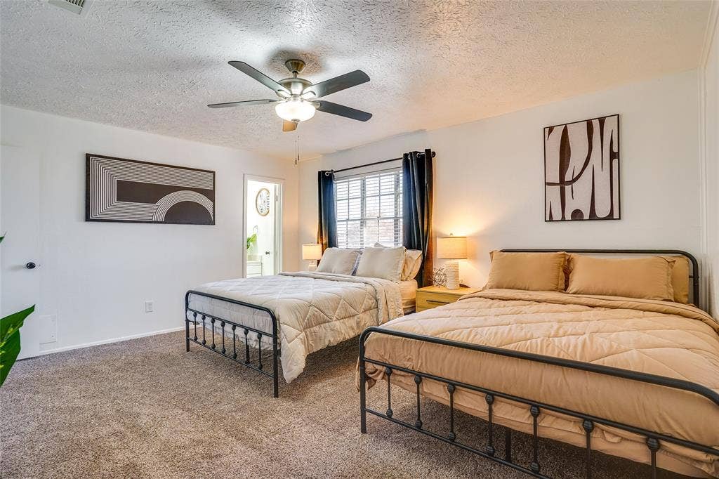 42 W Creek Lane, #3, Grand Prairie, TX 75052 42 W Creek Lane, #3, Grand Prairie, TX 75052