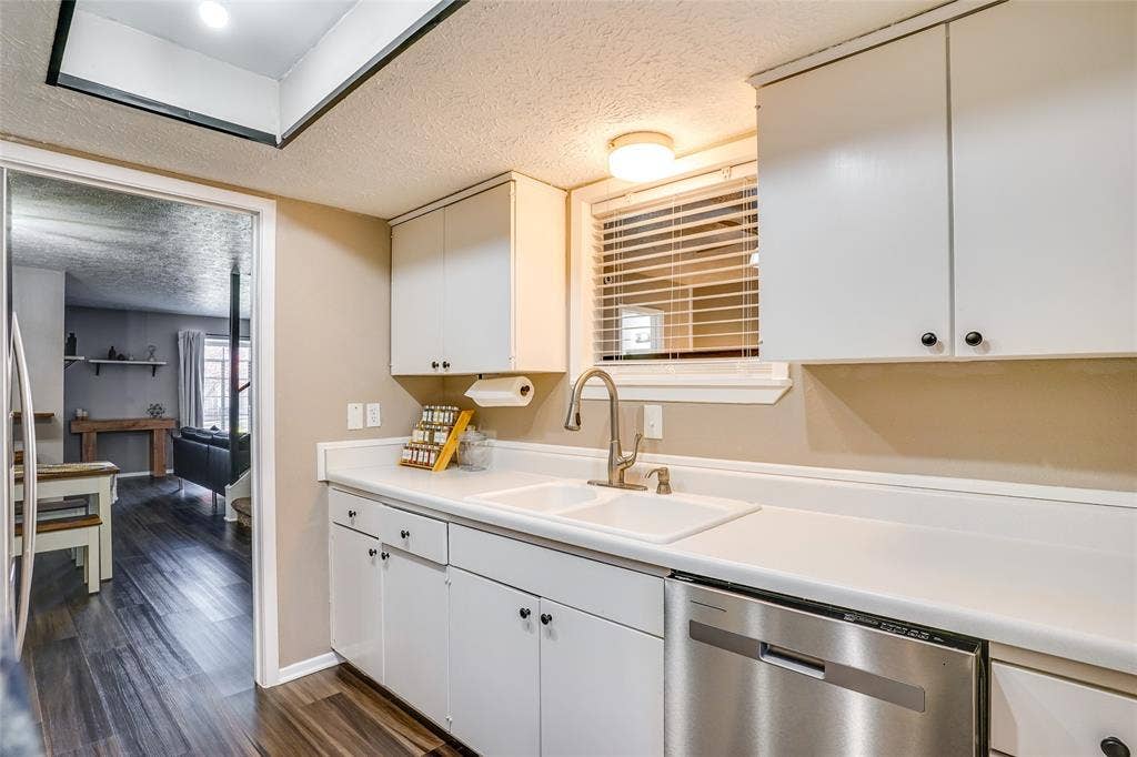 42 W Creek Lane, #3, Grand Prairie, TX 75052 42 W Creek Lane, #3, Grand Prairie, TX 75052