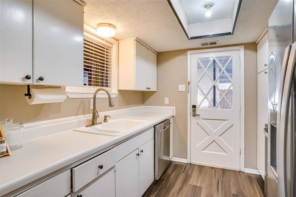 42 W Creek Lane, #3, Grand Prairie, TX 75052 42 W Creek Lane, #3, Grand Prairie, TX 75052