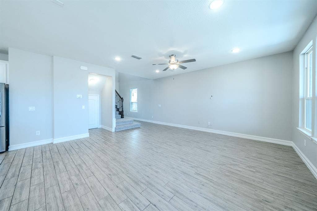 2833 Henson Lane, Garland, TX 75040 2833 Henson Lane, Garland, TX 75040