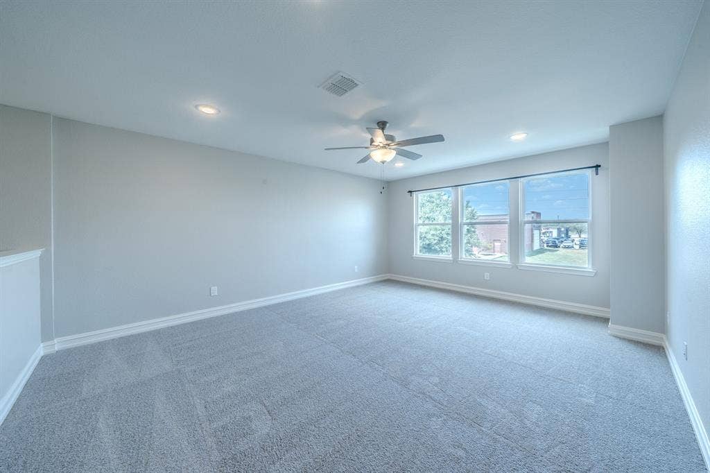 2833 Henson Lane, Garland, TX 75040 2833 Henson Lane, Garland, TX 75040