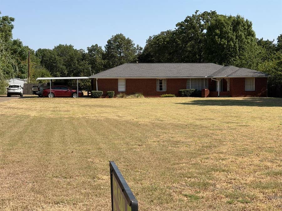 Property photo for 1329 E UNION BOWER Road, Irving, TX