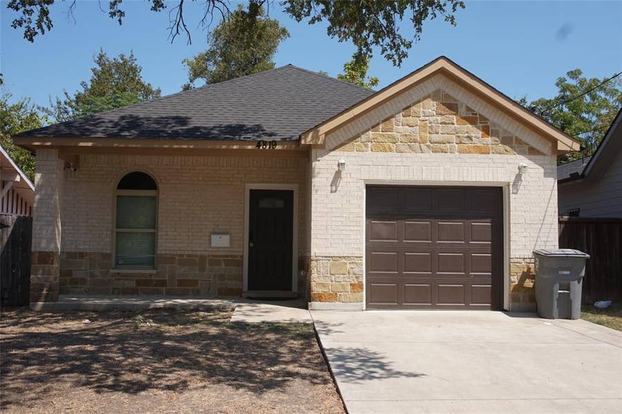 Property photo for 4819 Baldwin Street, Dallas, TX