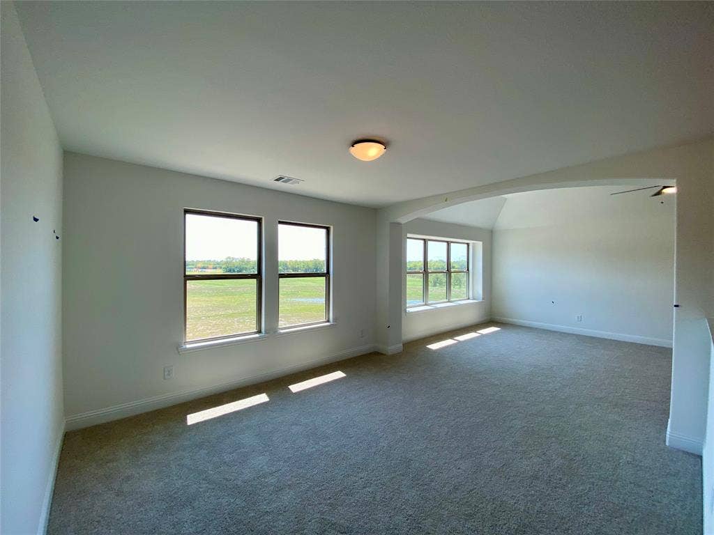 310 Devonshire Drive, Greenville, TX 75401