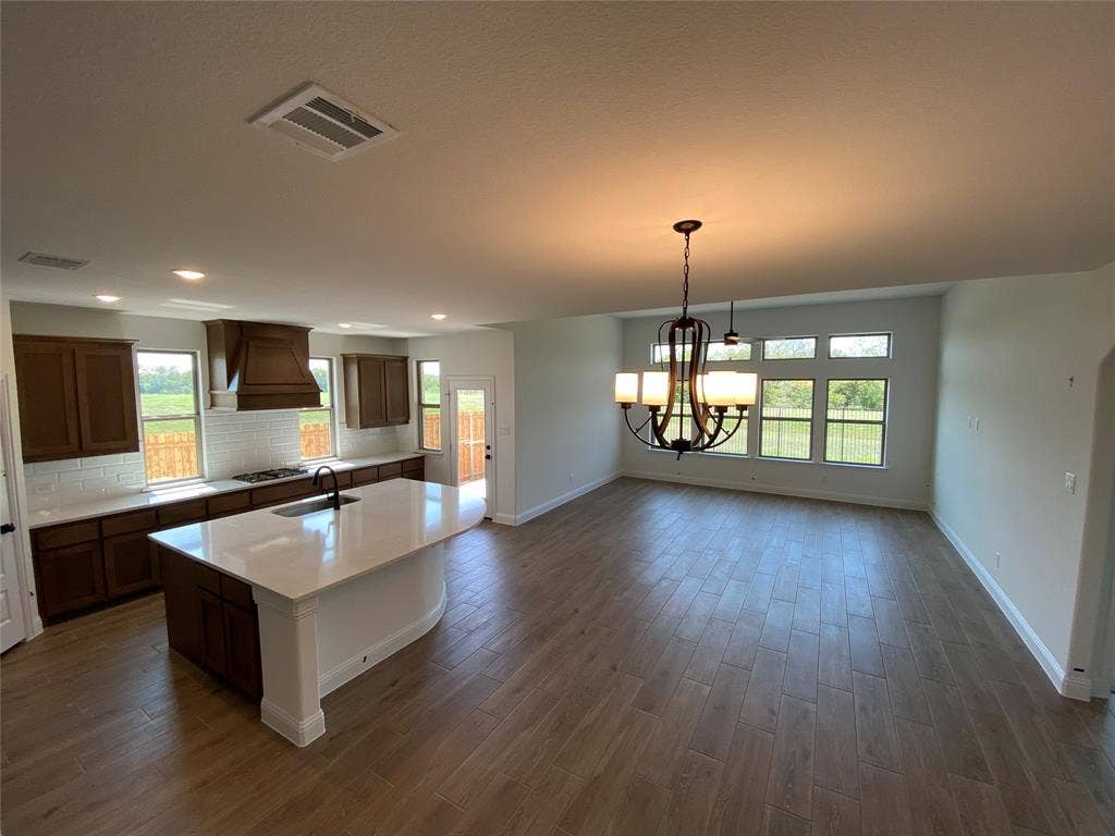 310 Devonshire Drive, Greenville, TX 75401