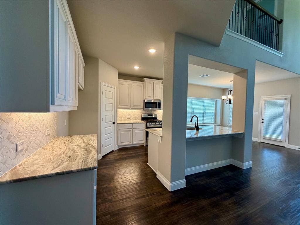 350 Devonshire Drive, Greenville, TX 75401