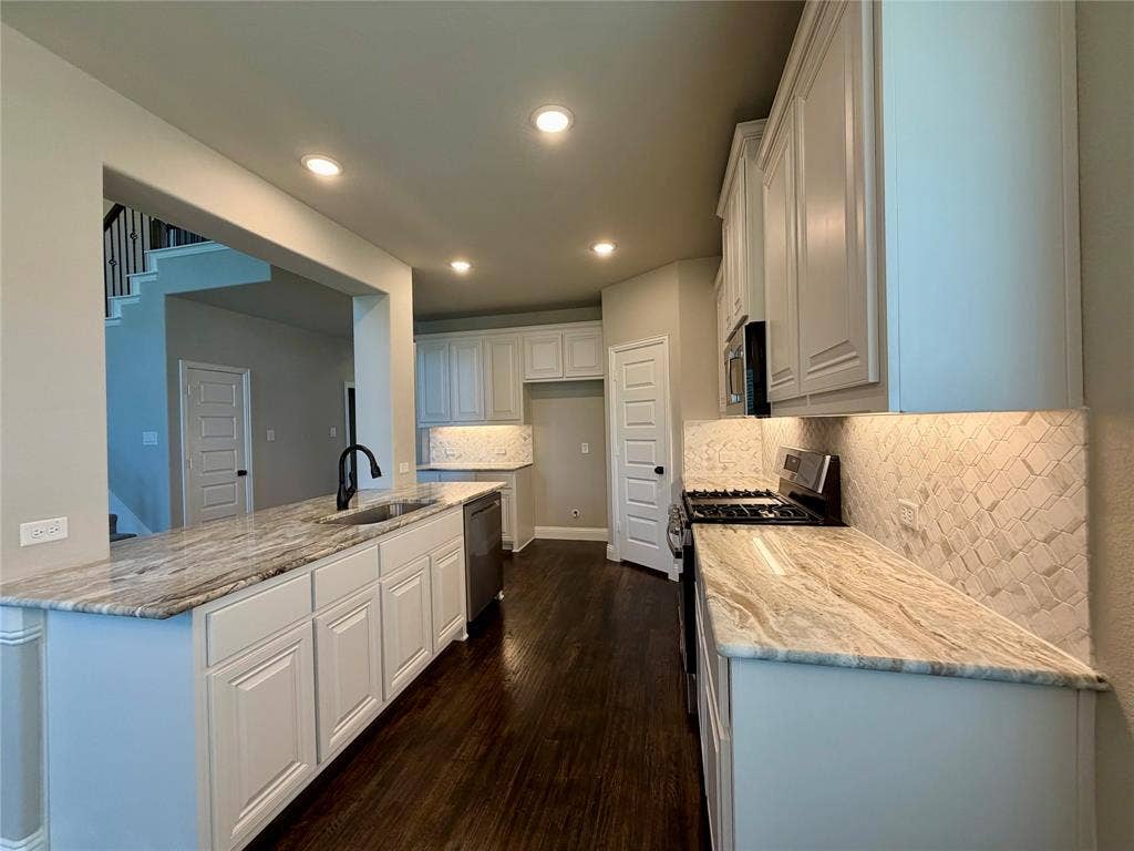 350 Devonshire Drive, Greenville, TX 75401