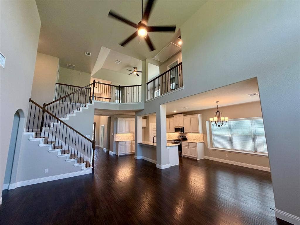350 Devonshire Drive, Greenville, TX 75401