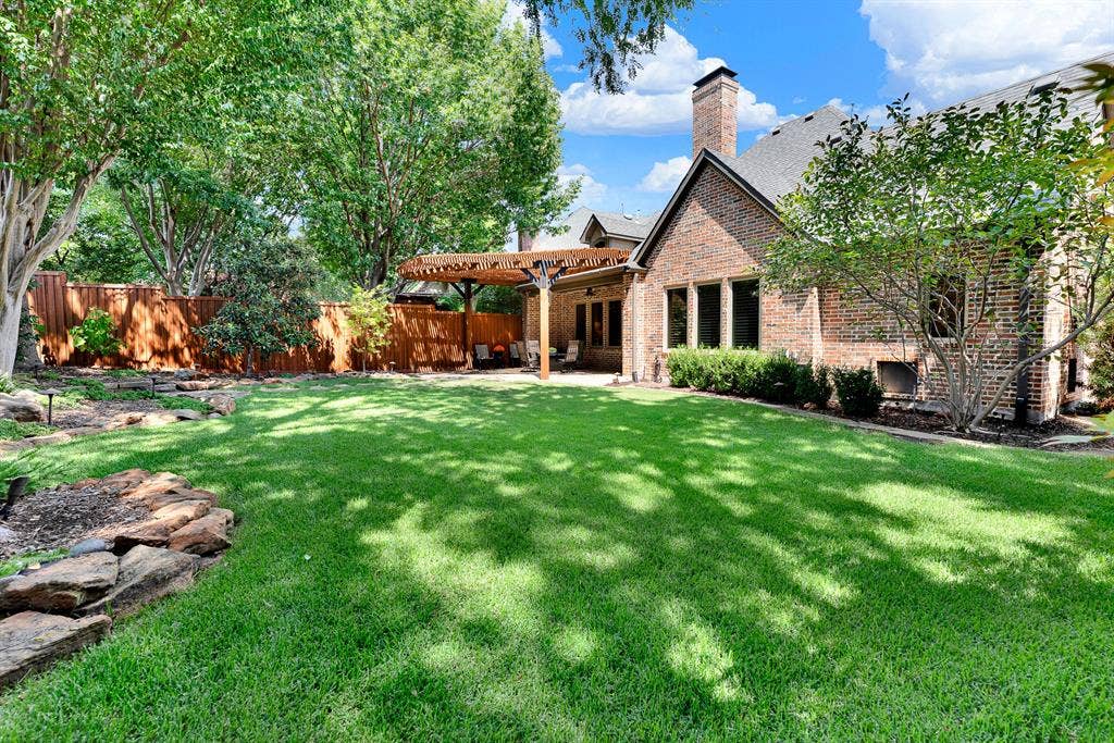 2140 Sutton Place, Plano, TX 75093 2140 Sutton Place, Plano, TX 75093