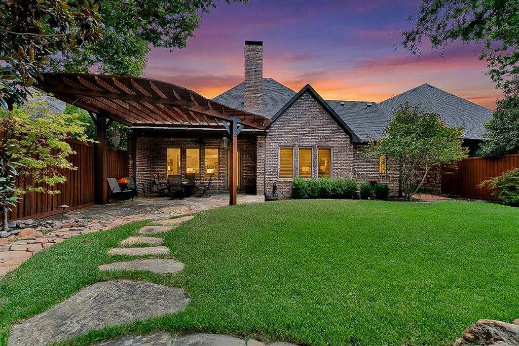 2140 Sutton Place, Plano, TX 75093 2140 Sutton Place, Plano, TX 75093