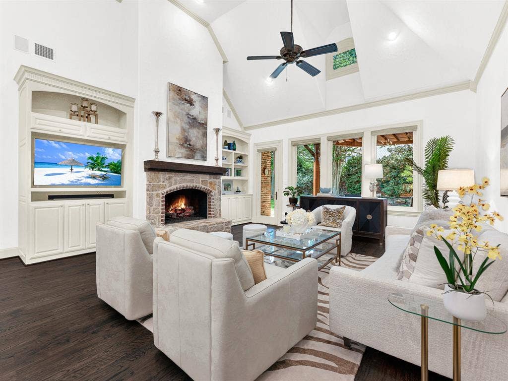 2140 Sutton Place, Plano, TX 75093 2140 Sutton Place, Plano, TX 75093