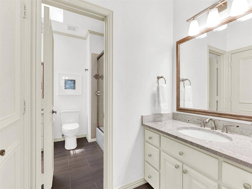 2140 Sutton Place, Plano, TX 75093 2140 Sutton Place, Plano, TX 75093