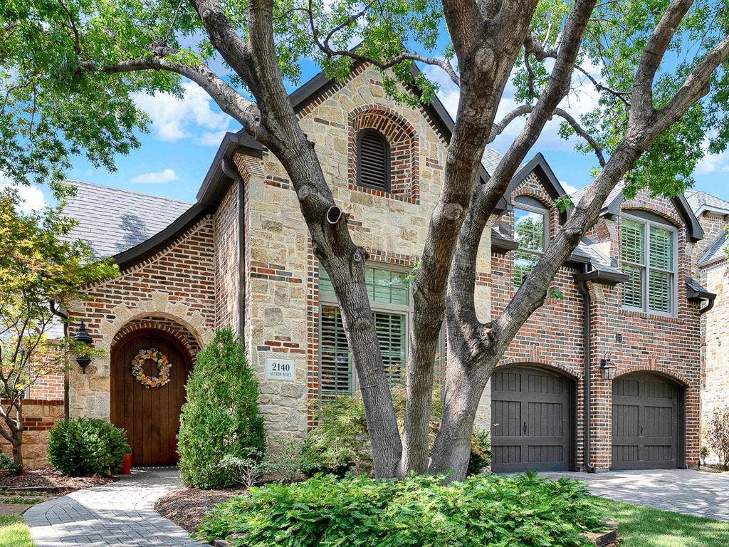 2140 Sutton Place, Plano, TX 75093 2140 Sutton Place, Plano, TX 75093