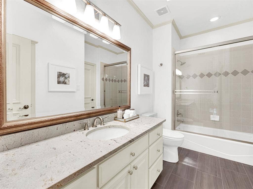 2140 Sutton Place, Plano, TX 75093 2140 Sutton Place, Plano, TX 75093