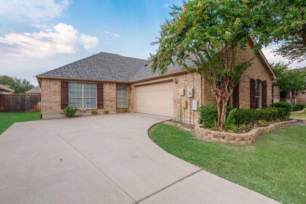 1009 Dancing Waters Avenue, Forney, TX 75126 1009 Dancing Waters Avenue, Forney, TX 75126