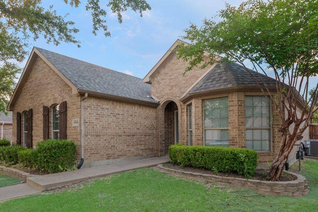 1009 Dancing Waters Avenue, Forney, TX 75126 1009 Dancing Waters Avenue, Forney, TX 75126