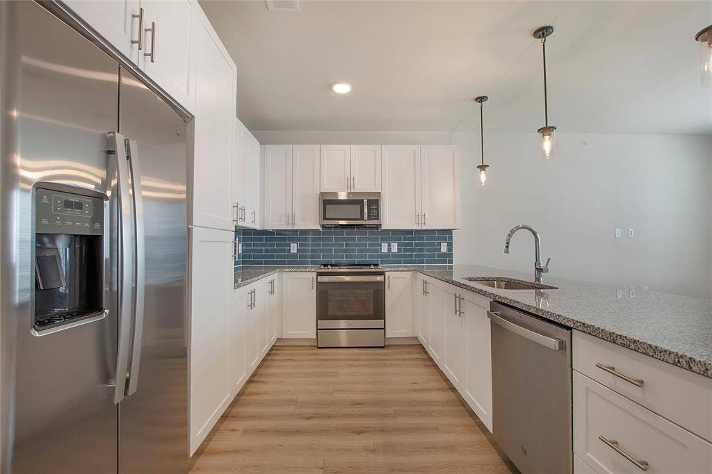 2100 Legacy Drive, #1808, Plano, TX 75023 2100 Legacy Drive, #1808, Plano, TX 75023