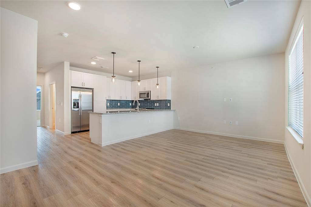 2100 Legacy Drive, #1808, Plano, TX 75023 2100 Legacy Drive, #1808, Plano, TX 75023