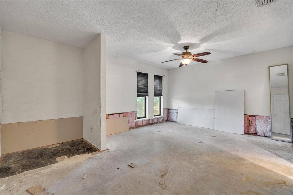 3005 Lemmontree Lane, Plano, TX 75074 3005 Lemmontree Lane, Plano, TX 75074