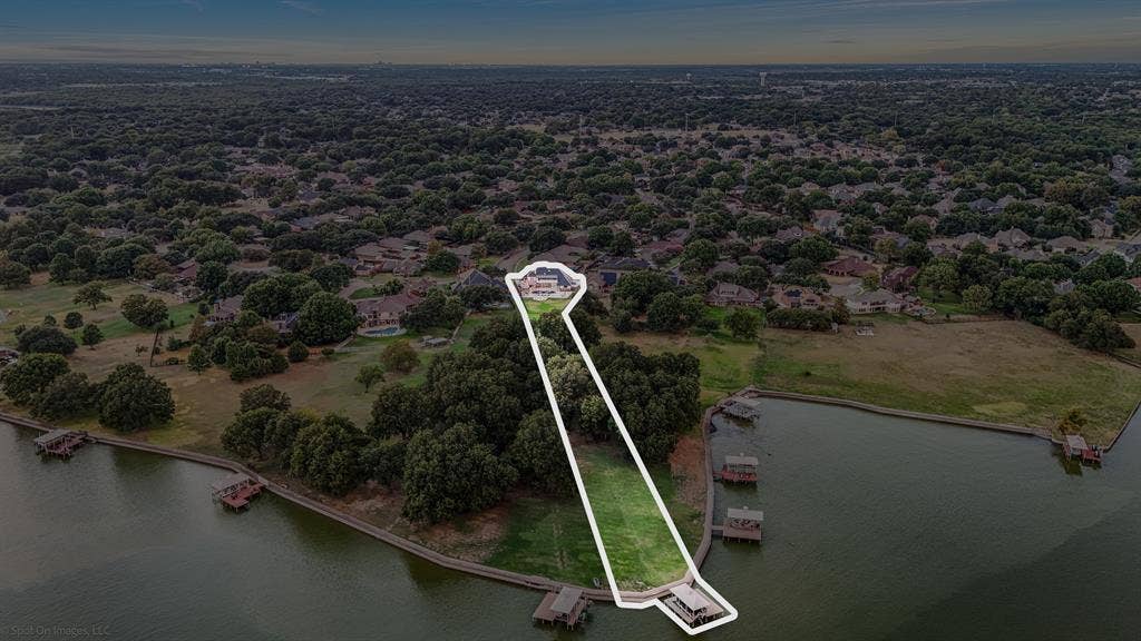 28 Victoria Drive, Rowlett, TX 75088 Waterfront property with private boat dock and expansive green space