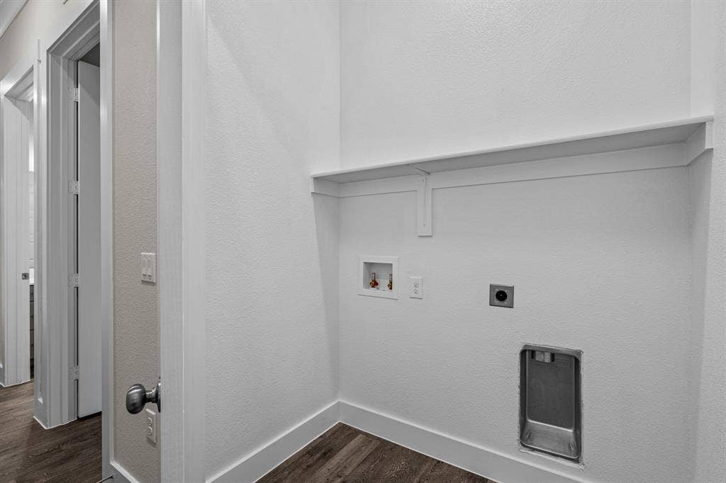 3293 Ganzer Road W, #809A, Denton, TX 76207 3293 Ganzer Road W, #809A, Denton, TX 76207