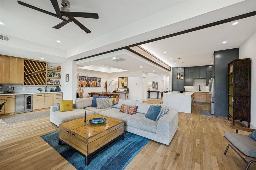 6422 Cedar Hollow Drive, Dallas, TX 75248 6422 Cedar Hollow Drive, Dallas, TX 75248