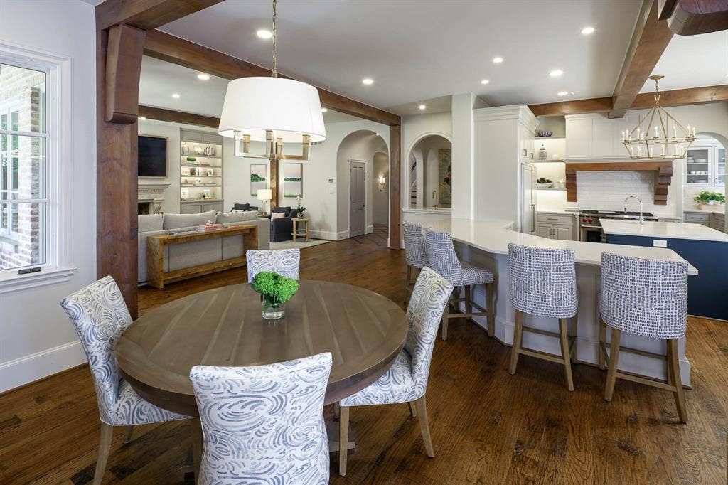 3637 Haynie Avenue, University Park, TX 75205 Breakfast room adjacent to eat-in kitchen