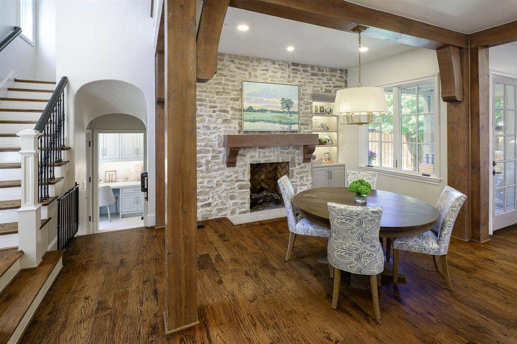 3637 Haynie Avenue, University Park, TX 75205 Breakfast room with adjacent home management office and mud room