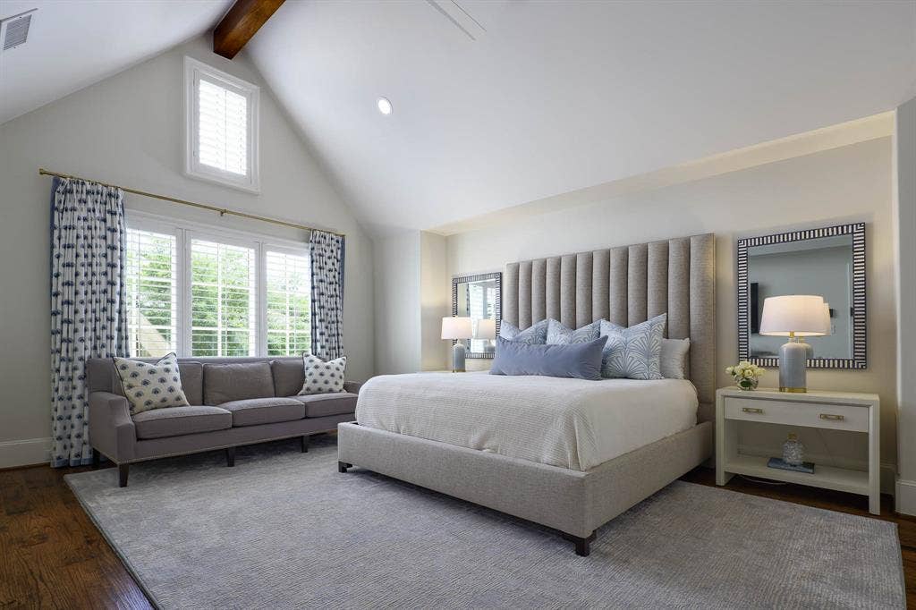 3637 Haynie Avenue, University Park, TX 75205 Primary suite with vaulted wood beamed ceiling and sitting area