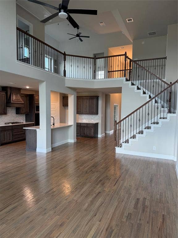 Property photo for 613 Red Maple Road, Waxahachie, TX