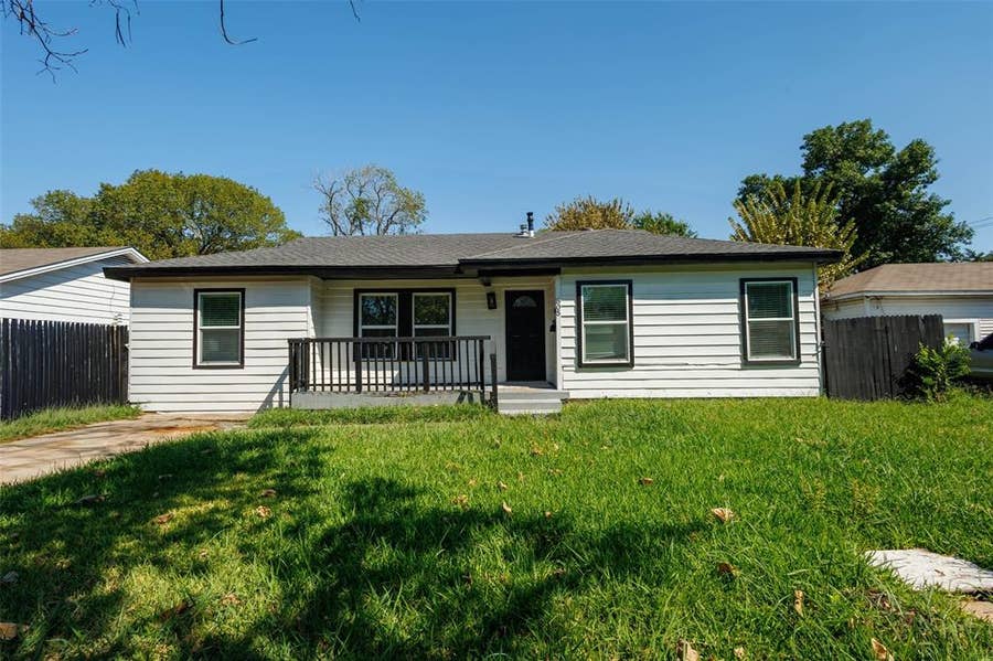 Property photo for 805 Crockett Street, Garland, TX